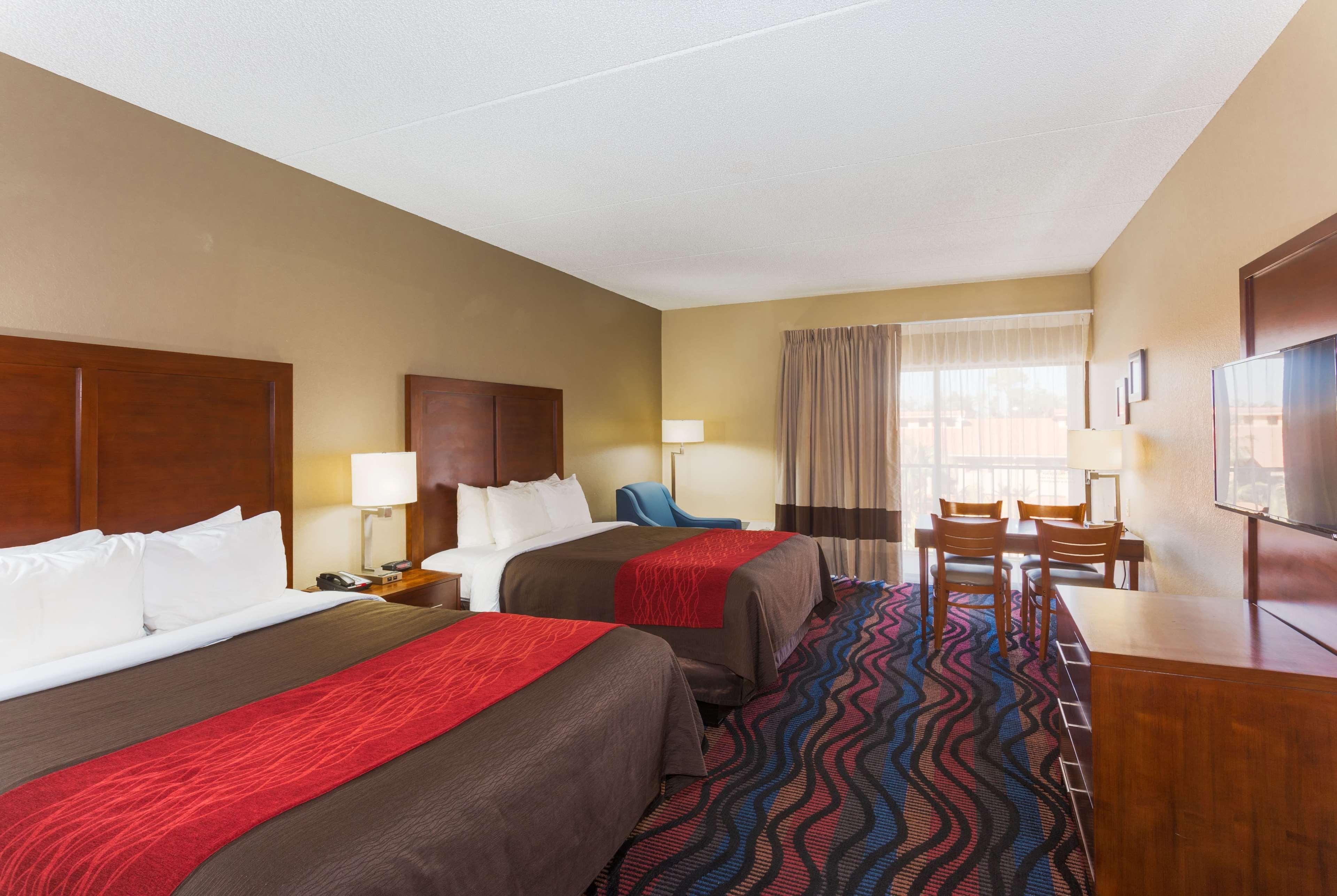 Baymont By Wyndham Bonita Springs Hotel Buitenkant foto