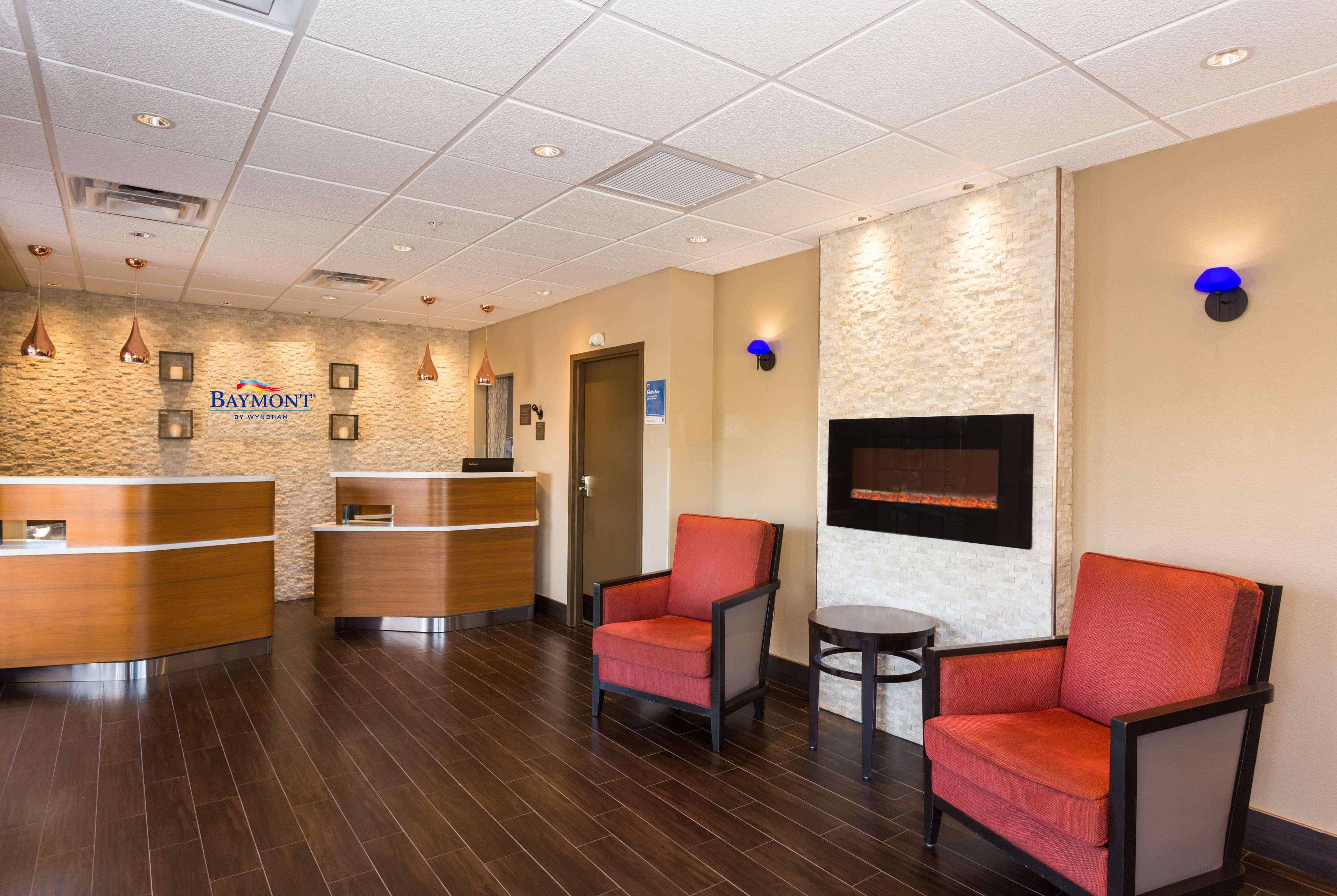 Baymont By Wyndham Bonita Springs Hotel Buitenkant foto