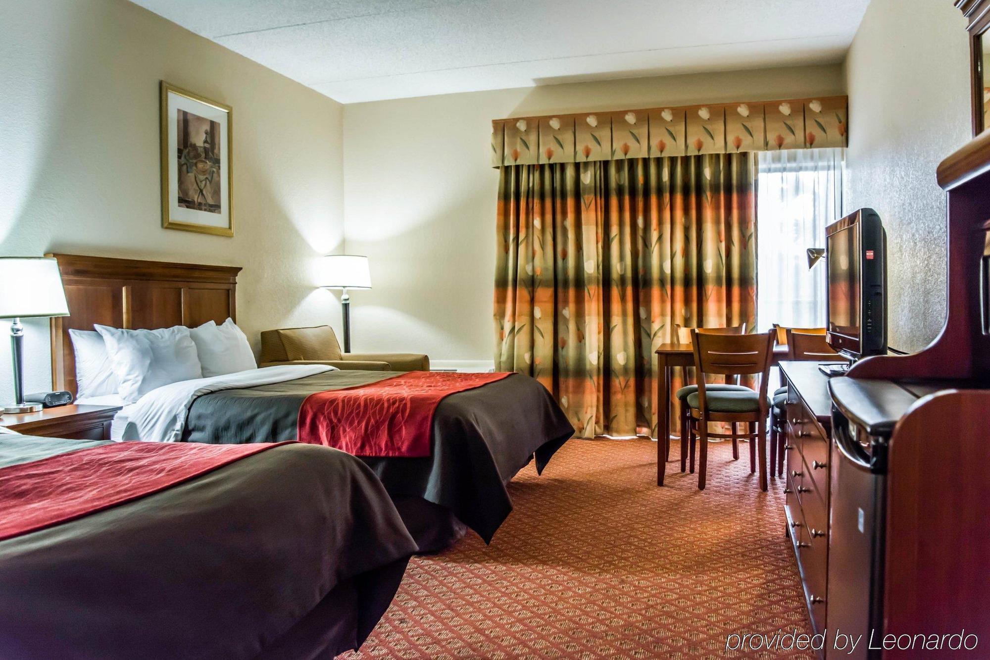 Baymont By Wyndham Bonita Springs Hotel Buitenkant foto