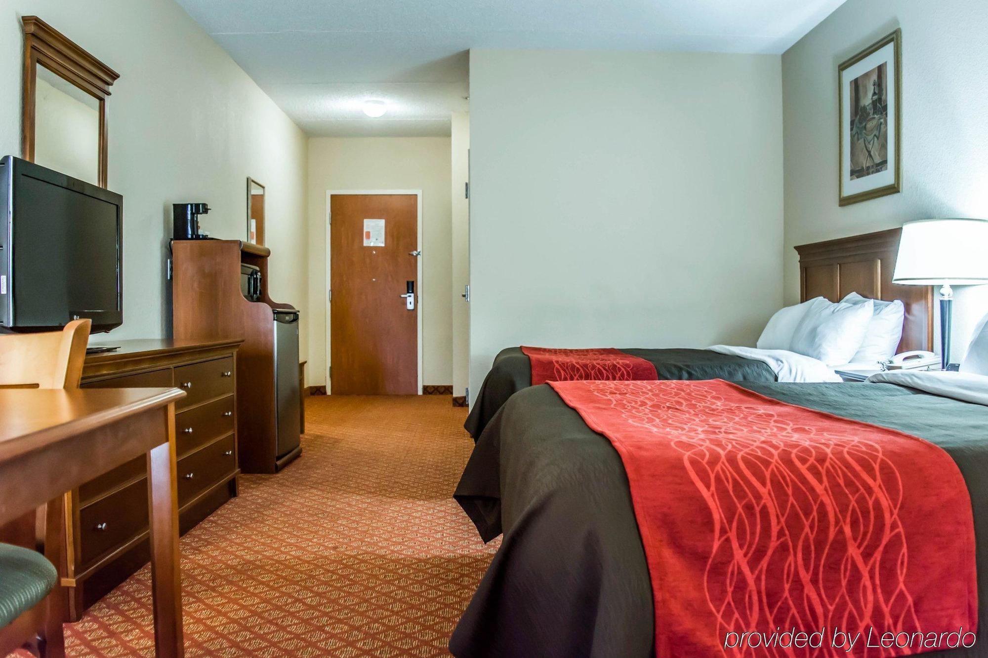 Baymont By Wyndham Bonita Springs Hotel Buitenkant foto