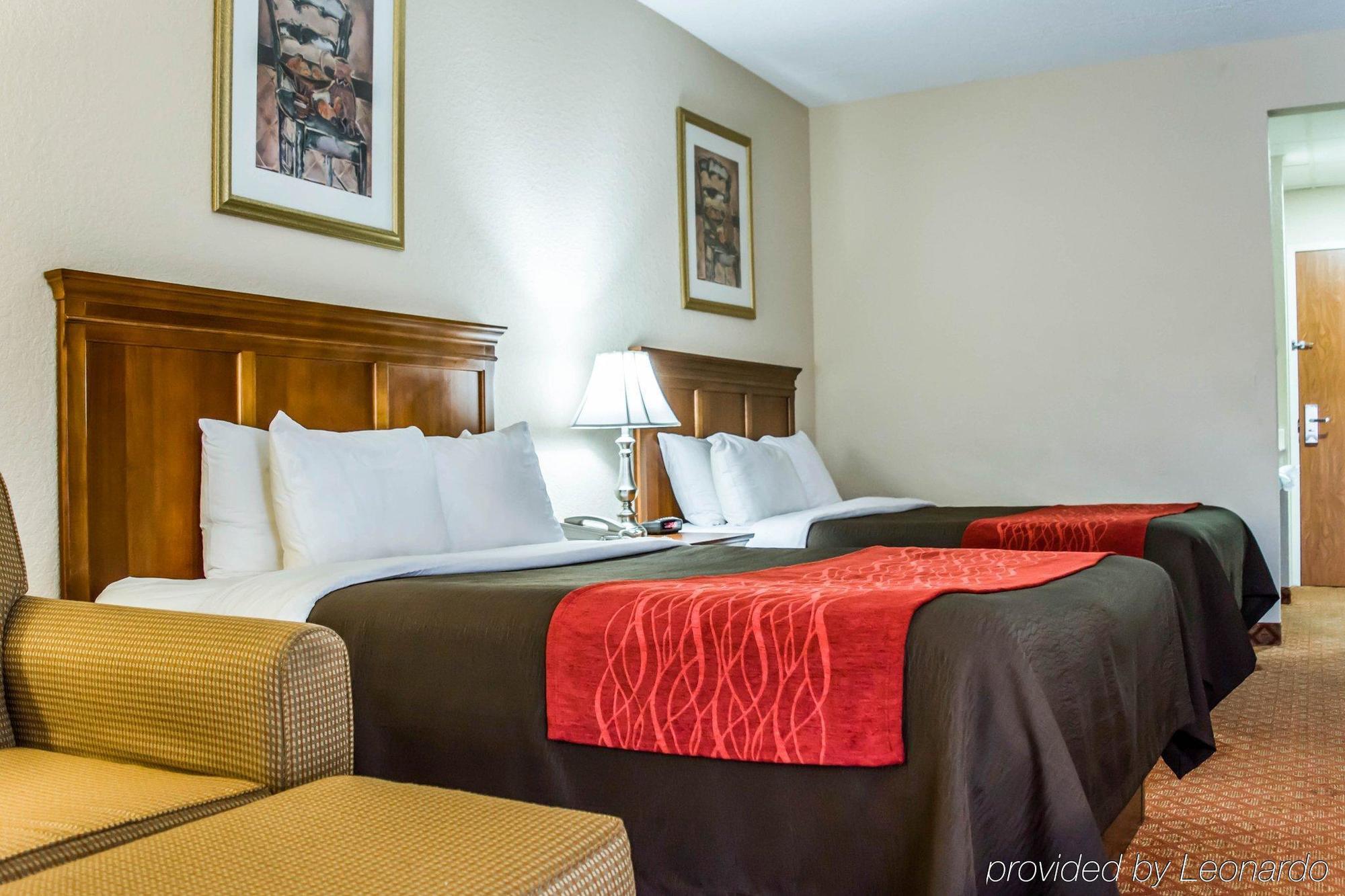 Baymont By Wyndham Bonita Springs Hotel Buitenkant foto