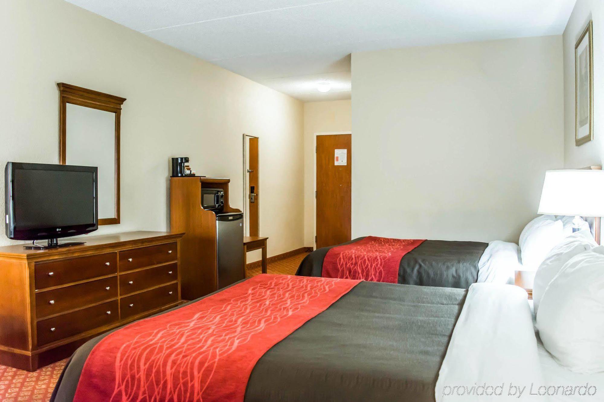 Baymont By Wyndham Bonita Springs Hotel Buitenkant foto