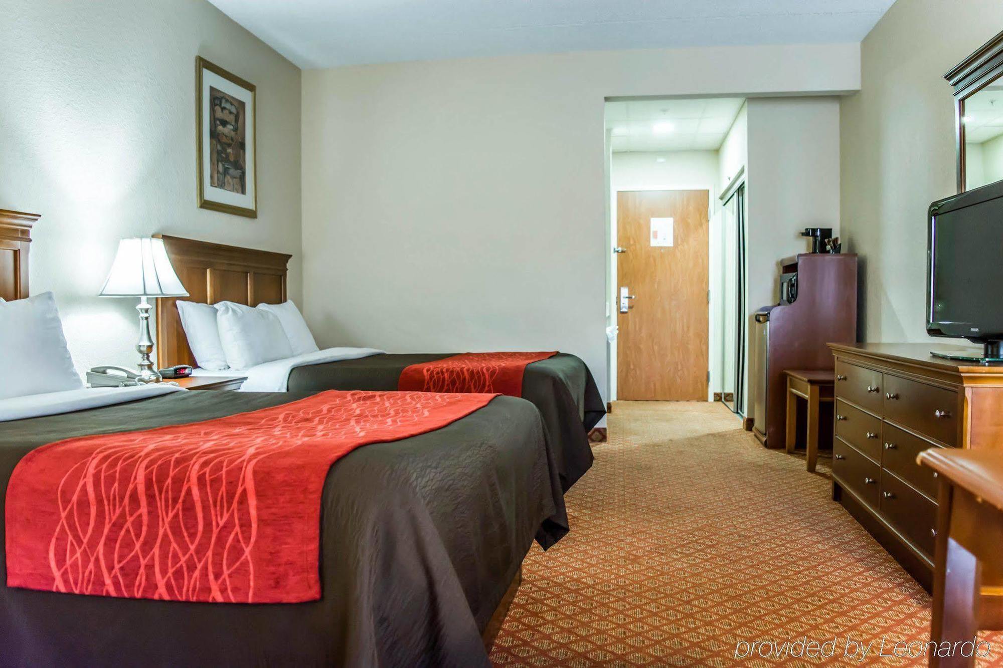 Baymont By Wyndham Bonita Springs Hotel Buitenkant foto